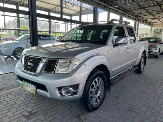 NISSAN FRONTIER 2.5 SL 4X4 CD TURBO ELETRONIC DIESEL 4P AUTOMÁTICO